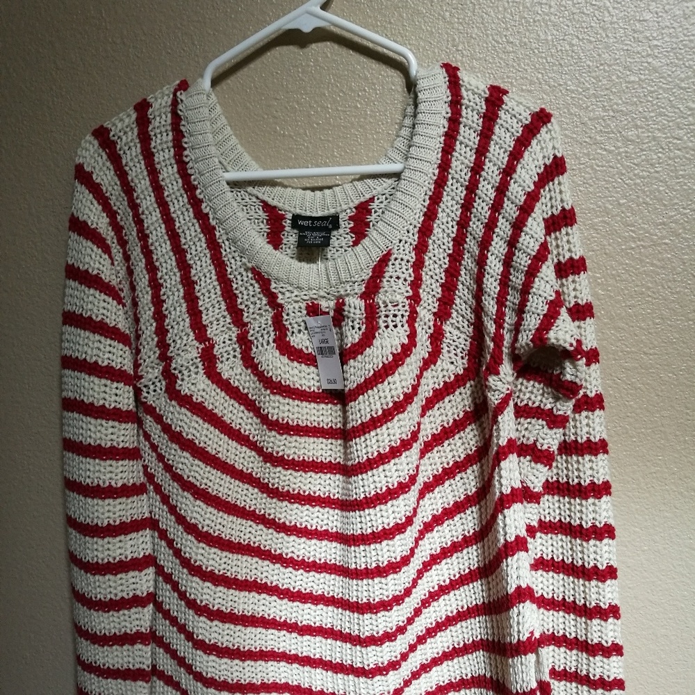 Women's sweater